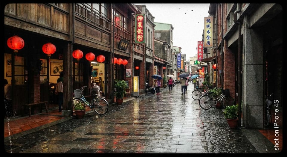 《煙雨府城：神農街裡的時光倒影》